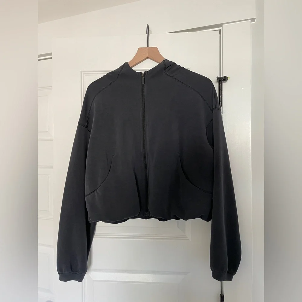 Lululemon Softstream Full Zip Black Cropped Hoodie 8 - Picture 3 of 4